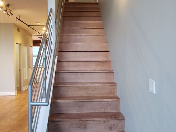 5th image of 710 N Santiago St
