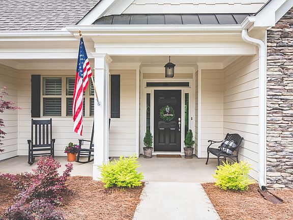4th image of 51 Dawson Manor Ct