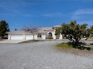 10030 Monte Vista Rd, Phelan, CA 92371