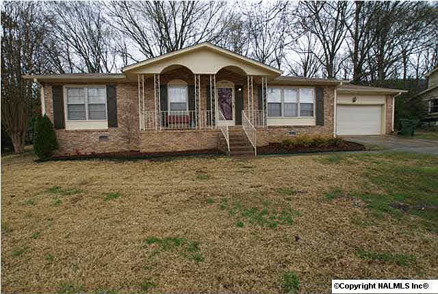 1st image of 12113 Greenleaf Dr SE