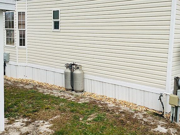 4th image of 4855 County Road 146 #52