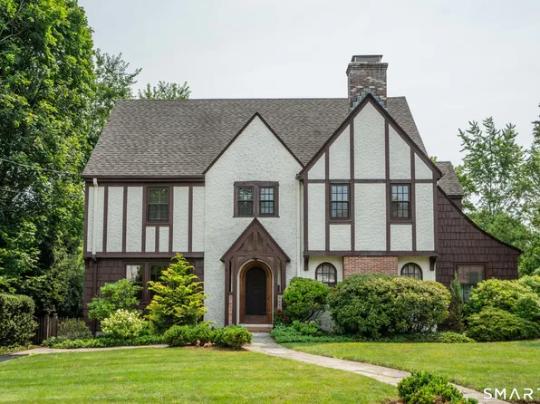 20 Fernwood Road, West Hartford, CT 06119
