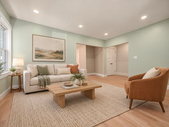 111 Central St #1, Concord, MA 01742