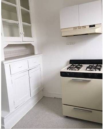 2nd image of 220 Purchase St #2