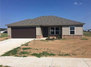 700 NW 67th Ave, Bentonville, AR 72712