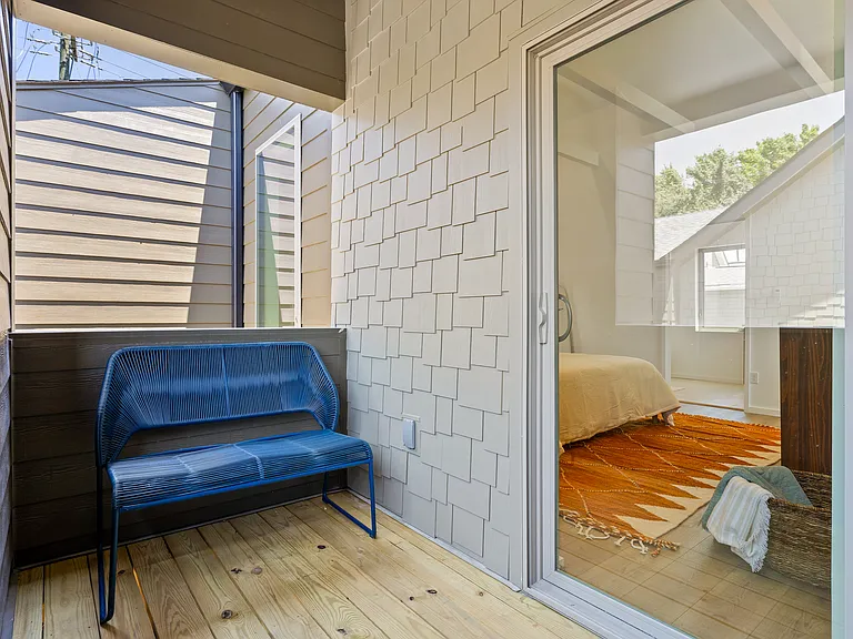 2702 Long St — Photo 10