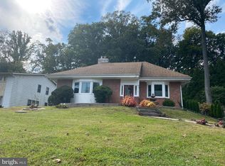 7820 New Second St, Elkins Park, PA 19027