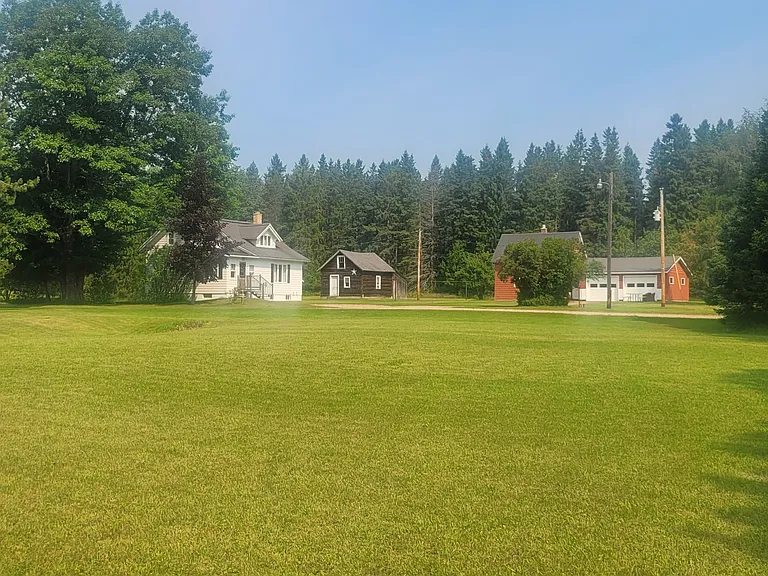 35045 Pike River Rd — Photo 22