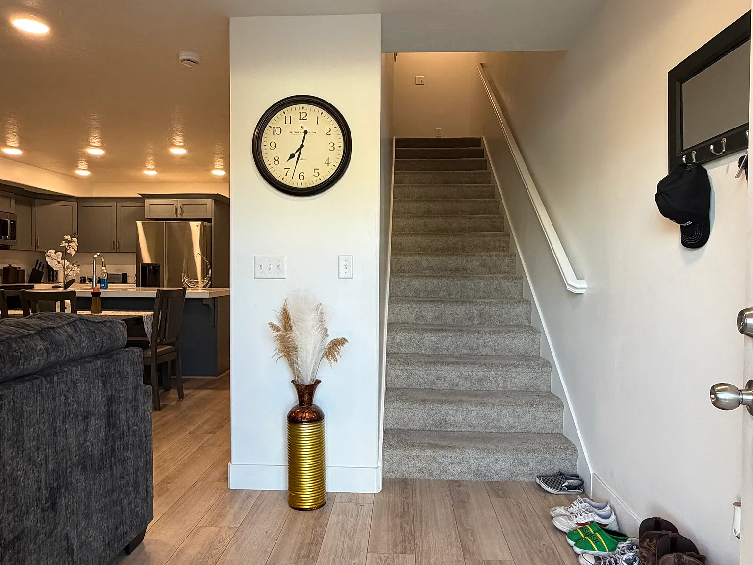 3 bed, 2.5 bath, 1545 sqft, $2,000 — Photo 2
