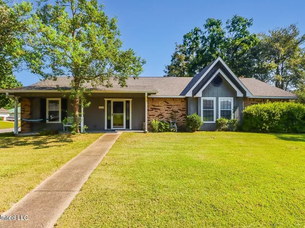 1210 Spring Dr, Long Beach, MS 39560