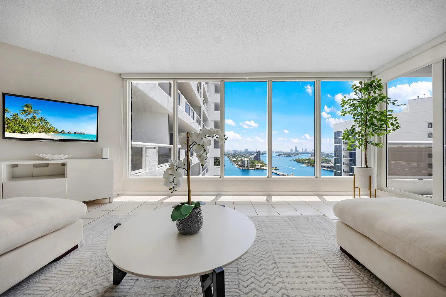 2 bed, 2.0 bath, 1506 sqft, $12,569 — Photo 2