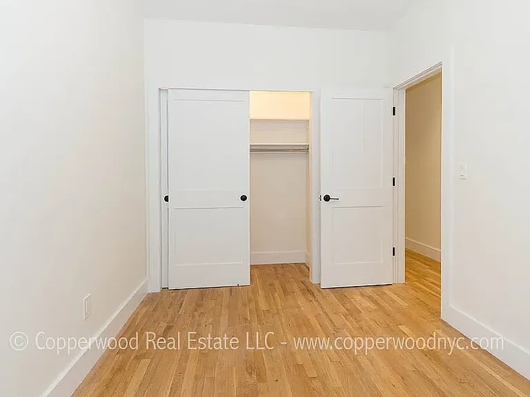 444 E 81st St #26 — Photo 3