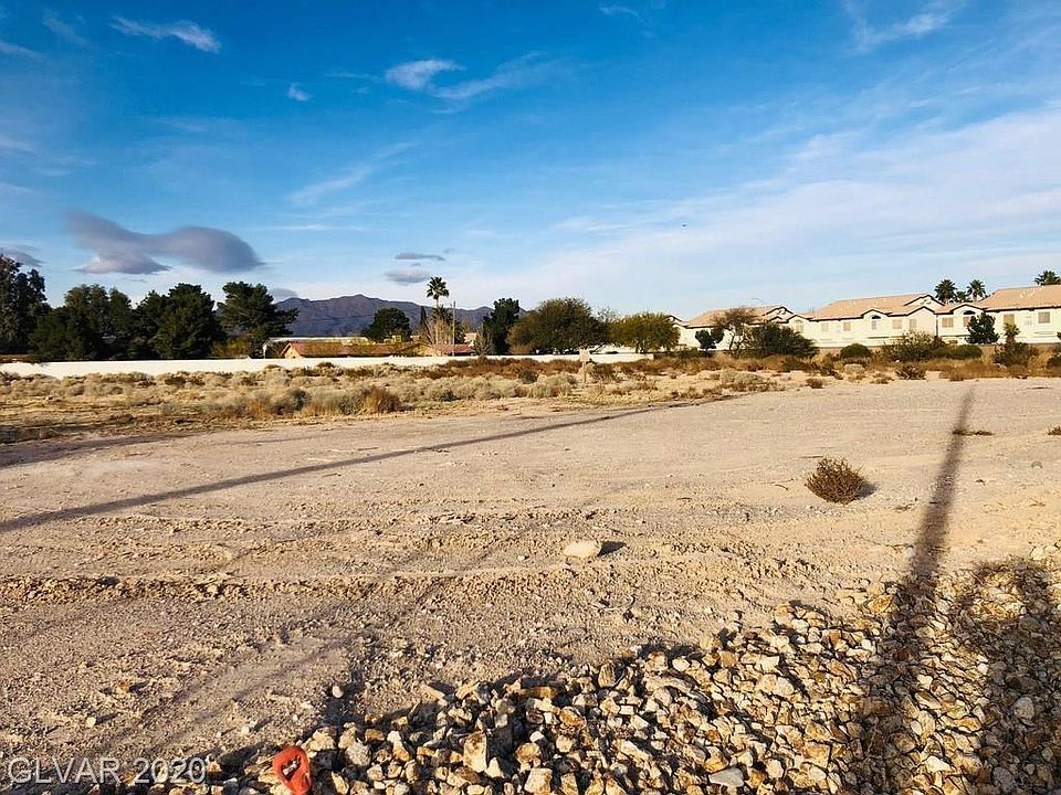 2nd image of N Tenaya Way
