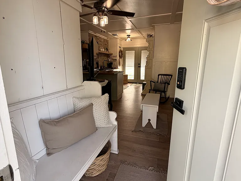 611 N Buena Vista Ave — Photo 3