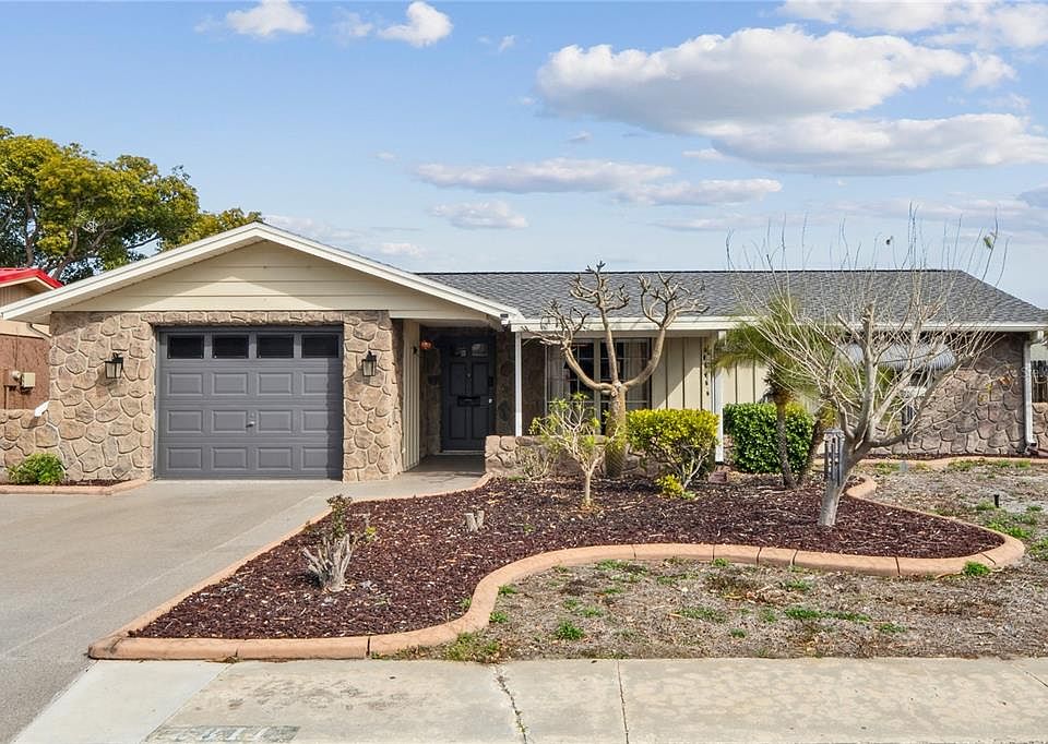 1st image of 6811 Alta Vista St