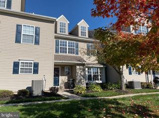 5208 Drawbridge Ct, Royersford, PA 19468