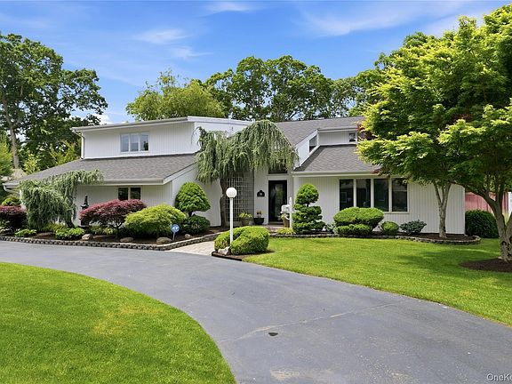 2nd image of 16 Wildwood Court