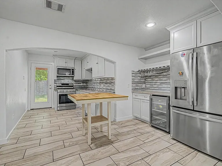 8159 Glenhollow Dr — Photo 5