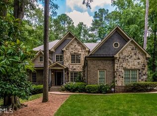 590 Windsor Pkwy NE, Sandy Springs, GA 30342