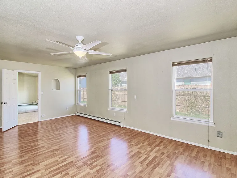 850 Henry Cir — Photo 25