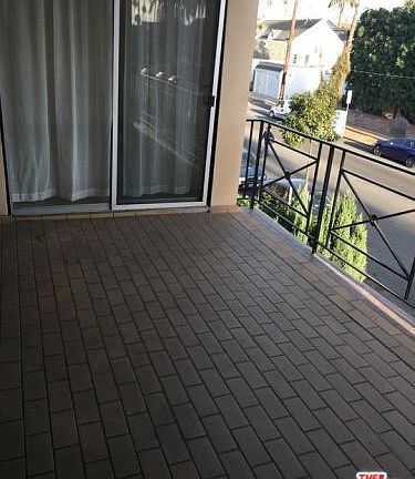 4th image of 609 Washington Ave APT D