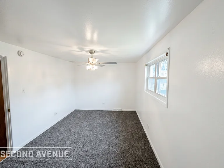 10935 S Buffalo Ave — Photo 10