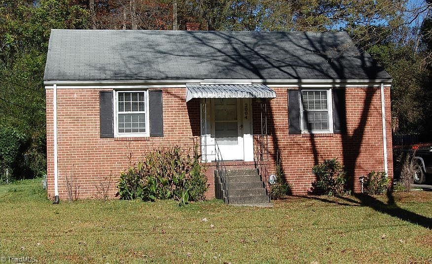 1st image of 2004 Liberty Dr