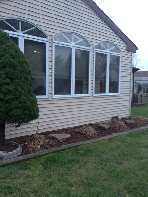 1155 Horseshoe Dr photo 1