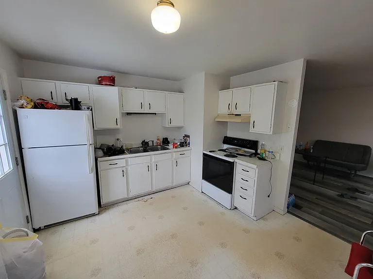 922 Boon St — Photo 7