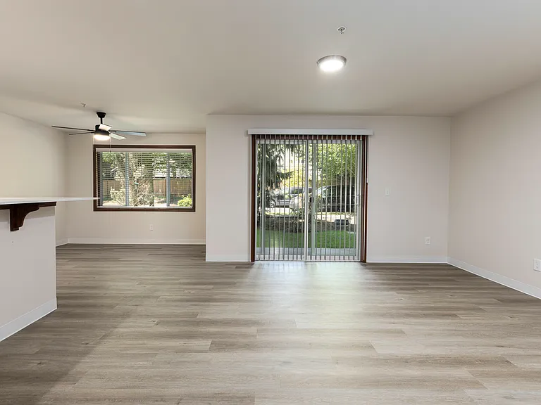 Brandon Place — Photo 41