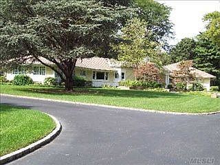 1st image of 13 Hemlock Dr