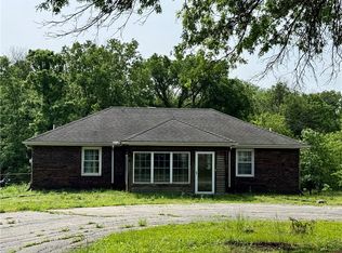 31895 W 327th St, Paola, KS 66071