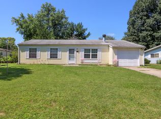 1413 Briarwood Dr, Champaign, IL