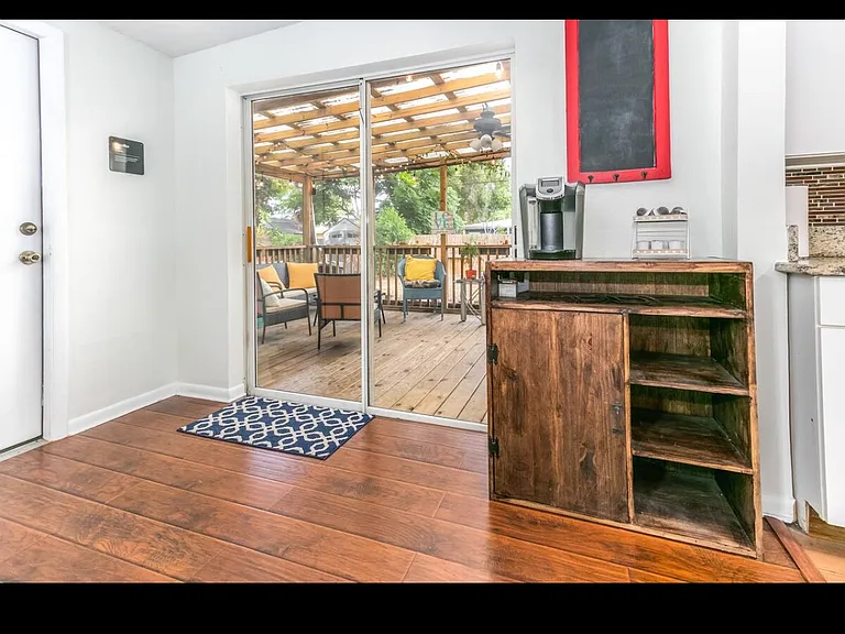 1221 Lynn Ave — Photo 18