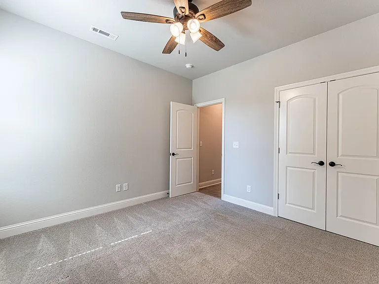 190 Township Dr — Photo 23