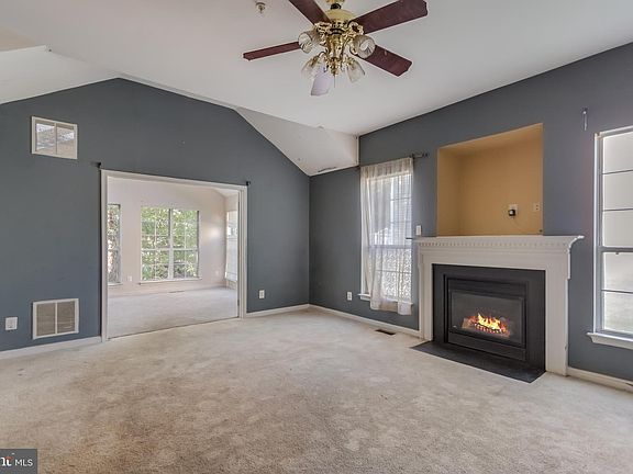 5th image of 10133 Ellard Dr