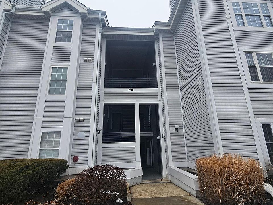 1st image of 604 Moonglow Rd APT 104