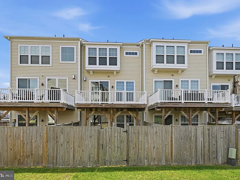 650 Aspen Rd #108 — Photo 21