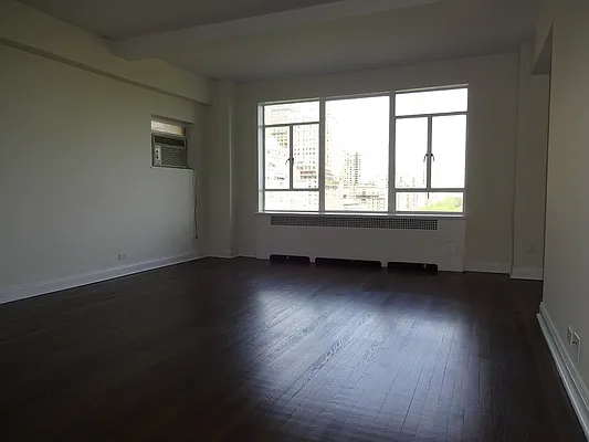 Rented by Central Park South Associates | media 8