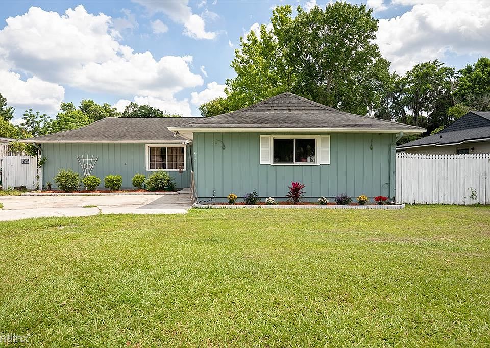1st image of 817 Raven Ave