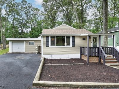 736 Brooklyn Mountain Rd, Hopatcong, NJ, 07843