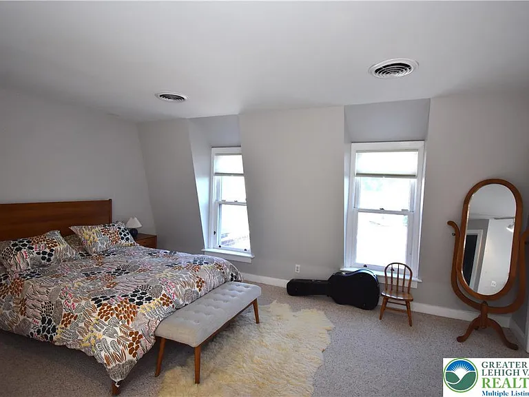 241 Spring Garden St — Photo 24