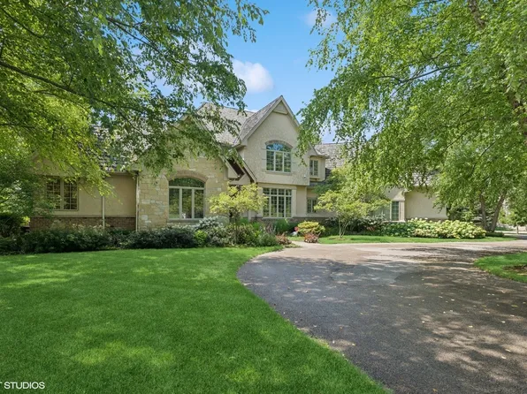 4904 Clover Ct, Long Grove, IL 60047