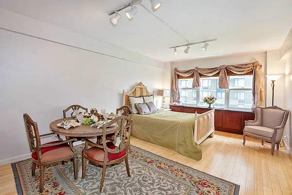 Sold by Keller Williams NYC | media 11