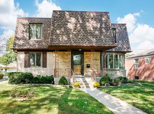 10452 Canterbury St, Westchester, IL 60154