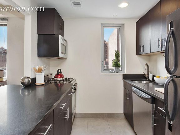 2nd image of 1810 3rd Ave APT B5c