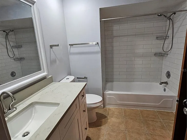 4414 Cluster Dr #4414 — Photo 2