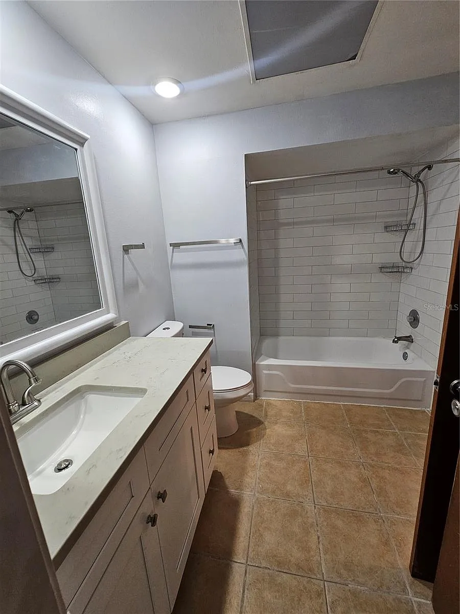Building Photo - 4414 Cluster Dr #4414