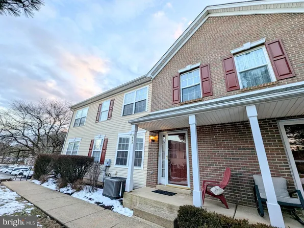 3942 Captain Molly Cir, Doylestown, PA 18902