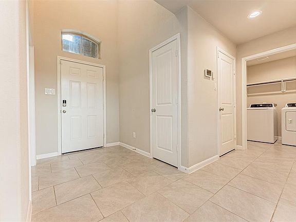 4th image of 29614 Juniper Ct